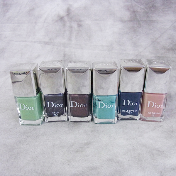 実際に弊社で買取させて頂いたChristian Dior/クリスチャンディオール ネイルカラー/パレット/口紅等 コスメ 20点セットの画像 1枚目