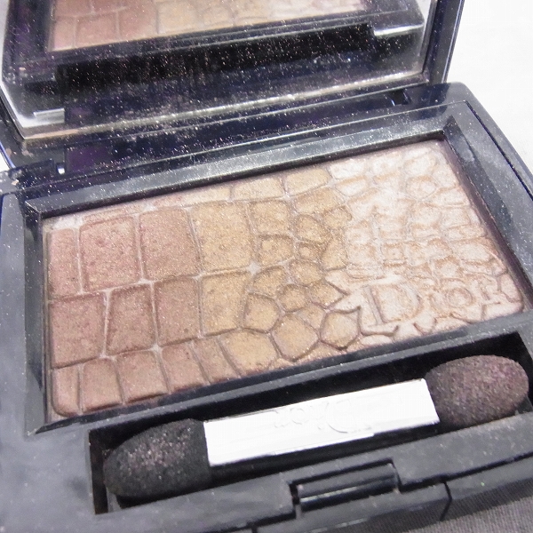 実際に弊社で買取させて頂いたChristian Dior/クリスチャンディオール ファンデ/メイクパレット/アイシャドウ等 コスメ 5点セットの画像 5枚目