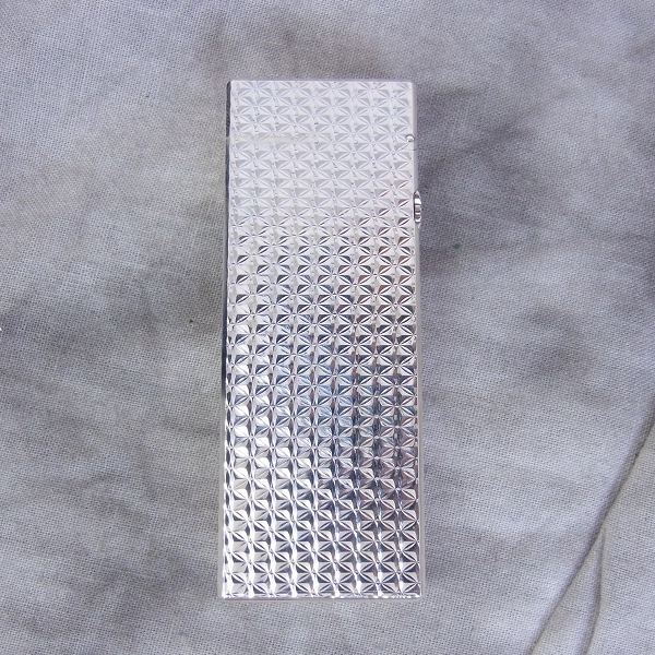 実際に弊社で買取させて頂いたdunhill/ダンヒル 総柄カットデザイン ローラーガスライターの画像 2枚目