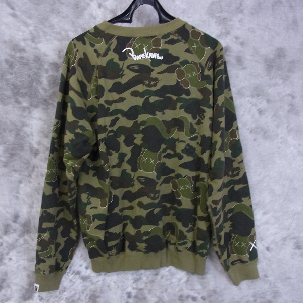 実際に弊社で買取させて頂いたA BATHING APE/アベイシングエイプ×KAWS/カウズ サルカモ/迷彩 スウェット/Lの画像 1枚目