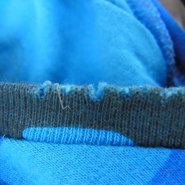 実際に弊社で買取させて頂いた☆HYDROGEN/ハイドロゲン 迷彩/カモフラ Vネック 半袖Tシャツ/カットソー ブルー Mの画像 5枚目