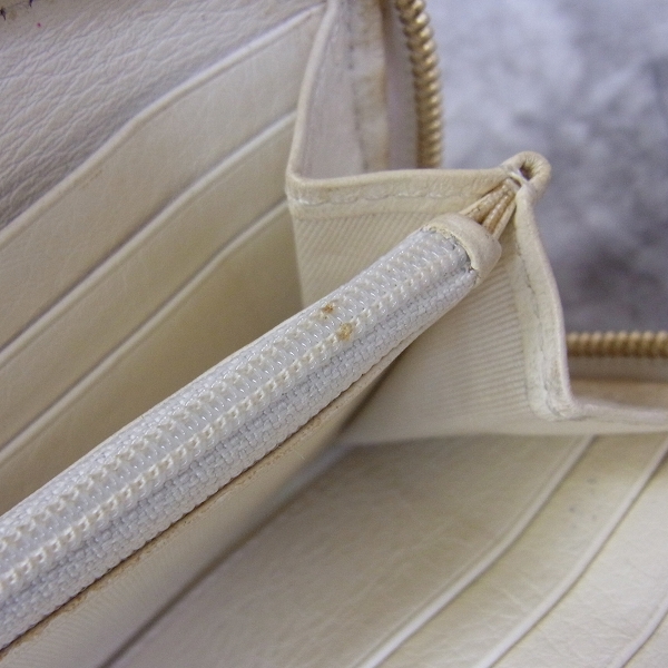 実際に弊社で買取させて頂いたJIMMY CHOO/ジミーチュウ パイソン ラウンドファスナー 長財布の画像 6枚目