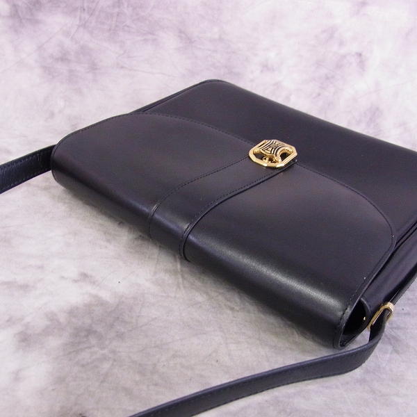 実際に弊社で買取させて頂いたCELINE/セリーヌ カーフレザー ヴィンテージ ショルダーバッグの画像 2枚目