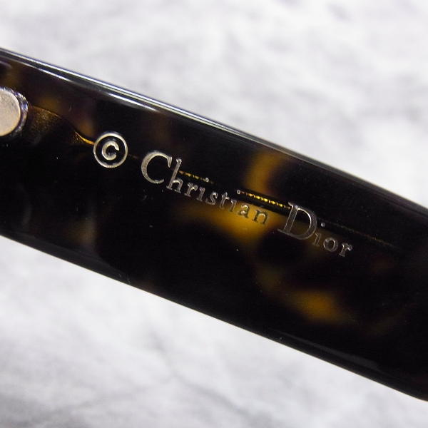 実際に弊社で買取させて頂いたChristian Dior /クリスチャン・ディオール レディースサングラス べっ甲柄　の画像 3枚目