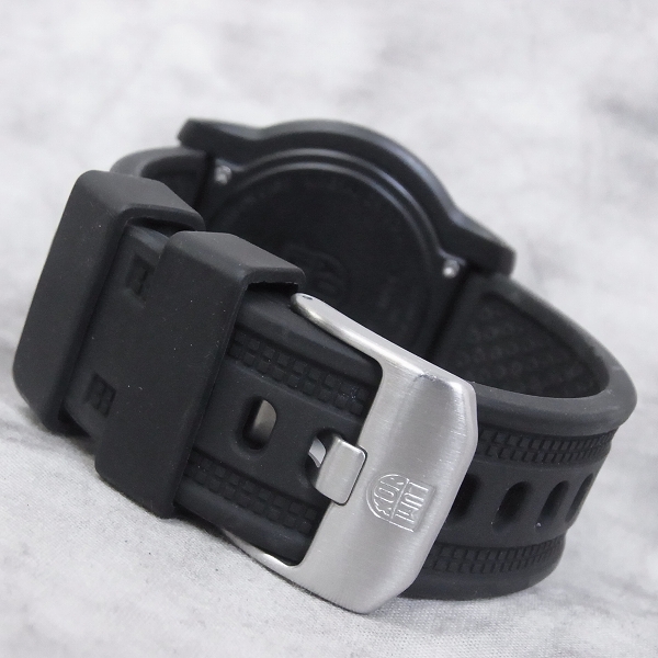 実際に弊社で買取させて頂いたLUMINOX/ルミノックス 20周年記念アニバーサリー 腕時計/8815【動作未確認】の画像 3枚目