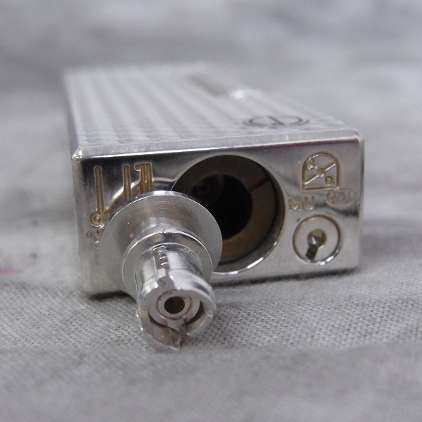 実際に弊社で買取させて頂いたdunhill/ダンヒル 総柄カットデザイン ローラーガスライターの画像 4枚目