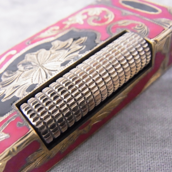 実際に弊社で買取させて頂いたdunhill/ダンヒル 彫刻 ローラーガスライターの画像 4枚目