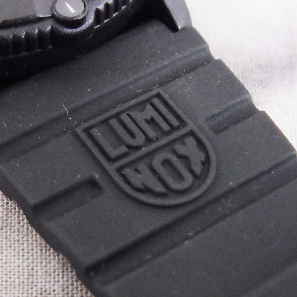実際に弊社で買取させて頂いたLUMINOX/ルミノックス ネイビーシールズ シリーズ 3000 ダイブウォッチ/腕時計　の画像 5枚目
