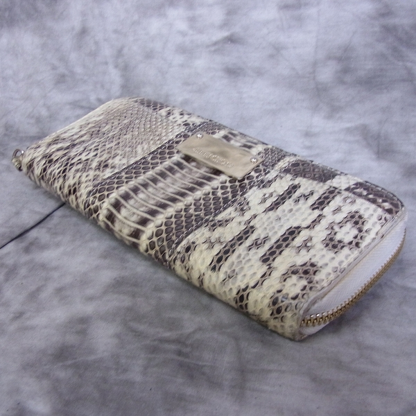 実際に弊社で買取させて頂いたJIMMY CHOO/ジミーチュウ パイソン ラウンドファスナー 長財布の画像 2枚目