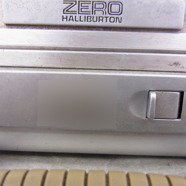 実際に弊社で買取させて頂いたZERO HALLIBURTON/ゼロハリバートン  アタッシュケース 9405215 SL-SERIES CSE3-PB Small Attache Blueの画像 6枚目