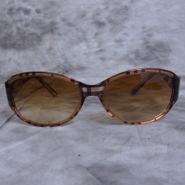 BURBERRY/バーバリー ノバチェックサングラス B8463/Sの買取実績