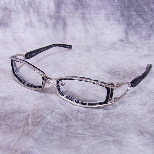 実際に弊社で買取させて頂いたLess than human/レスザンヒューマン メガネフレーム 1010