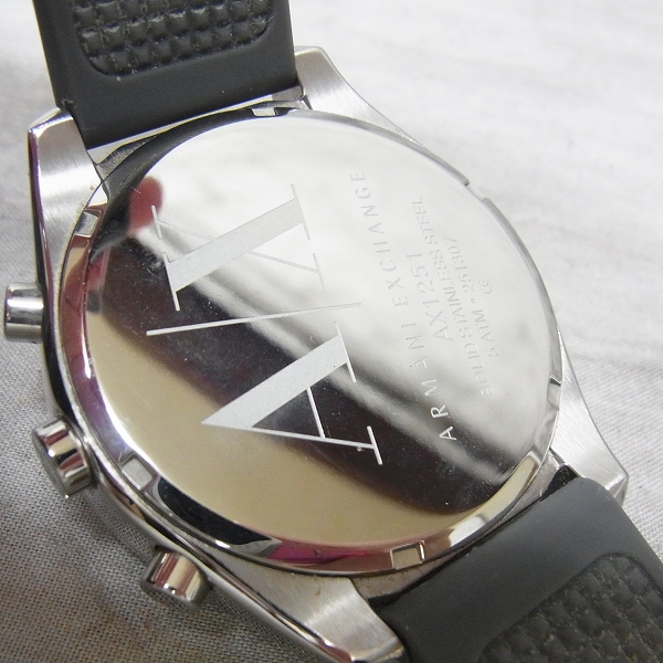 実際に弊社で買取させて頂いたA/X アルマーニ エクスチェンジ ザチャロ クロノグラフ ラバーベルト 腕時計 AX1251 【動作未確認】の画像 4枚目