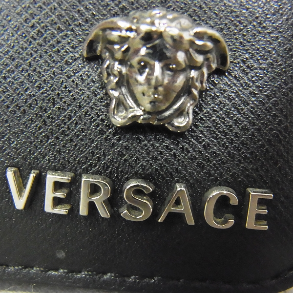 実際に弊社で買取させて頂いたVERSACE/ヴェルサーチ レザーラウンドジップウォレット/長財布の画像 5枚目