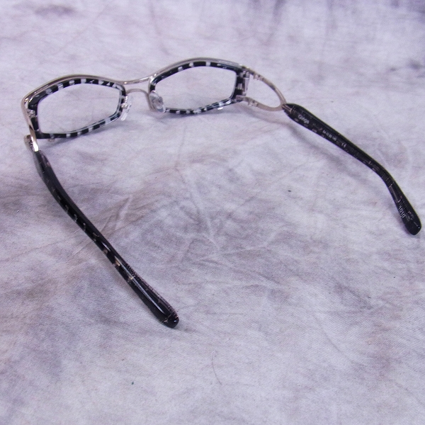実際に弊社で買取させて頂いたLess than human/レスザンヒューマン メガネフレーム 1010の画像 1枚目