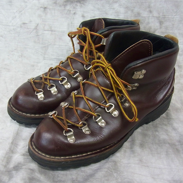 実際に弊社で買取させて頂いたDANNER/ダナー GORE-TEX マウンテンライト ブーツ 30520X/8.5