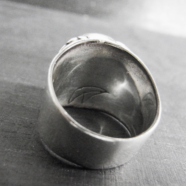 実際に弊社で買取させて頂いたCRAZY PIG/クレイジーピッグ 義眼/ビーデッドヒューマンアイリング 19号の画像 5枚目