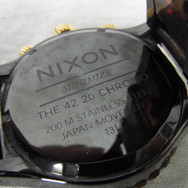 実際に弊社で買取させて頂いたNIXON/ニクソン クロノグラフ トートイズ クオーツ 腕時計 40-20 A037679の画像 4枚目