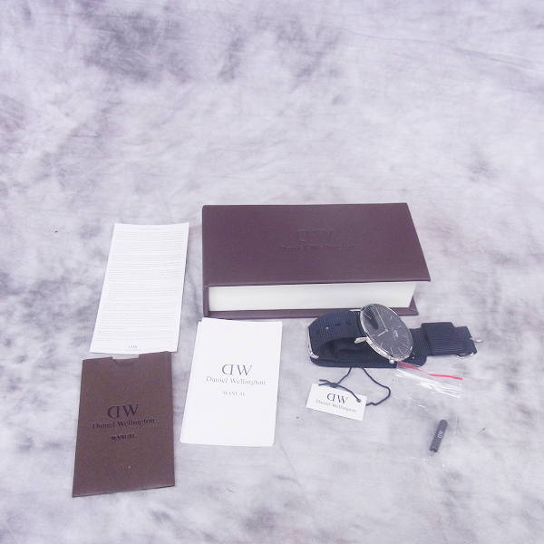 実際に弊社で買取させて頂いたDANIEL WELLINGTON/ダニエルウェリントン　Cornwall/コーンウォール CLASSIC BLACK 40mmの画像 4枚目