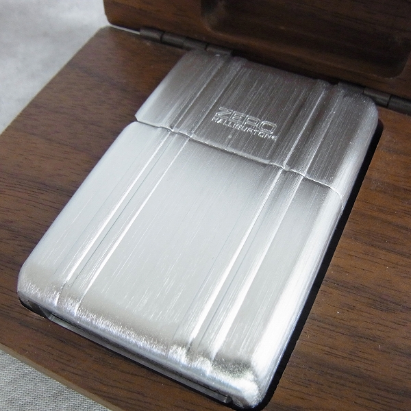 実際に弊社で買取させて頂いたZIPPO/ジッポー ZERO HALLIBURTON/ゼロハリバートンⅡ-AL/コラボライター 2005年製