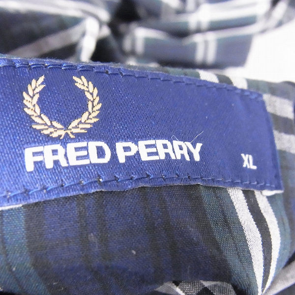 実際に弊社で買取させて頂いたFRED PERRY/フレッドペリー リバーシブルジャケット F2123/XLの画像 2枚目