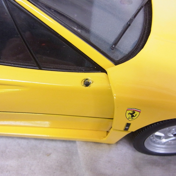 実際に弊社で買取させて頂いたKYOSHO/京商 FERRARI/フェラーリ F40 1:18 ミニカーの画像 7枚目