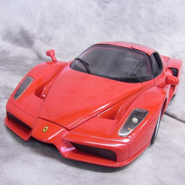 実際に弊社で買取させて頂いたHotWheels/ホットウィール FERRARI/フェラーリ ENZO 1:18 ミニカー