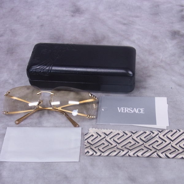 実際に弊社で買取させて頂いたVERSACE/ヴェルサーチ サングラス MOD.N86-Hの画像 9枚目