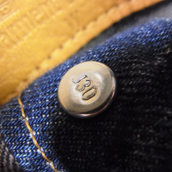 実際に弊社で買取させて頂いたLEVIS×FRAGMENT DESIGN Fenom/フェノム デニムジャケット Lの画像 9枚目