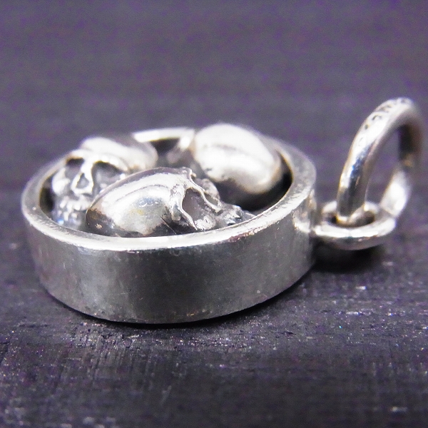 実際に弊社で買取させて頂いた【ギャラ付】STANLEYGUESS/スタンリーゲス ラウンドマルチスカルペンダントの画像 3枚目