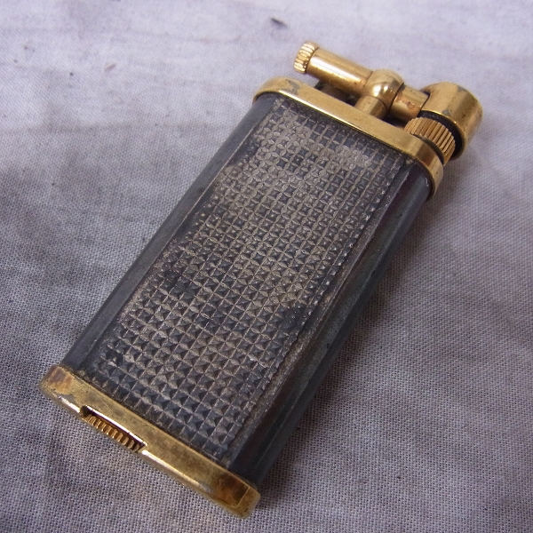 実際に弊社で買取させて頂いたdunhill/ダンヒル　ユニークポケット ハンマー式ガスライター 97586