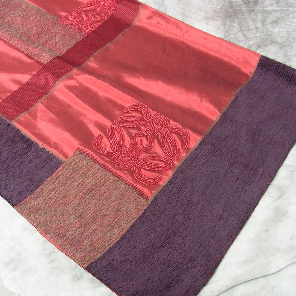 実際に弊社で買取させて頂いたLOEWE/ロエベ ブランドロゴ ビーズ刺繍 ストールの画像 2枚目