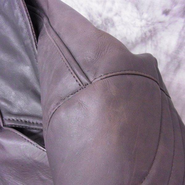 実際に弊社で買取させて頂いたARMANI JEANS/アルマーニジーンズ ダブル レザー ライダースジャケット 36の画像 6枚目