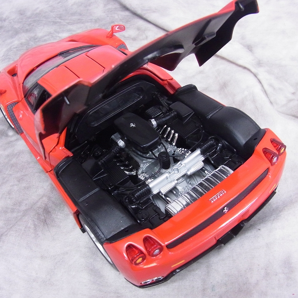 実際に弊社で買取させて頂いたHotWheels/ホットウィール FERRARI/フェラーリ ENZO 1:18 ミニカーの画像 5枚目