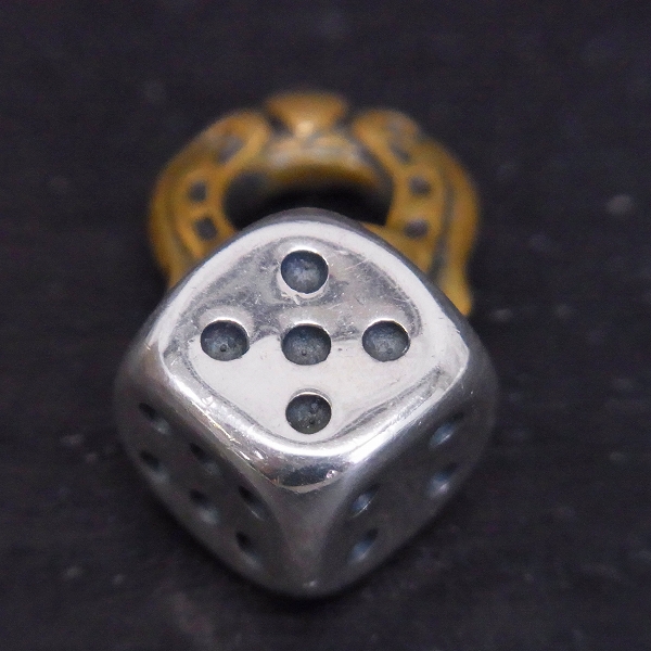 実際に弊社で買取させて頂いたgalcia/ガルシア ダイスネックレス DICE S.RUBY Brass/925の画像 1枚目