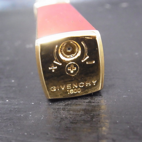 実際に弊社で買取させて頂いたGIVENCHY/ジバンシー G16-1601 サテン 電子式ガスライターの画像 4枚目