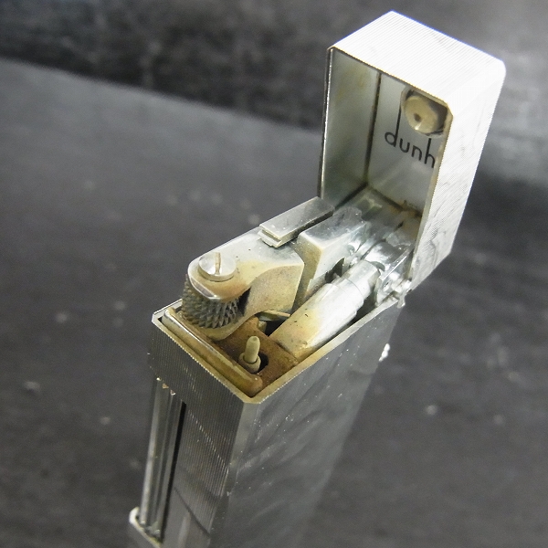 実際に弊社で買取させて頂いたDunhill/ダンヒル ローラー ガスライター/シルバー 喫煙具の画像 2枚目