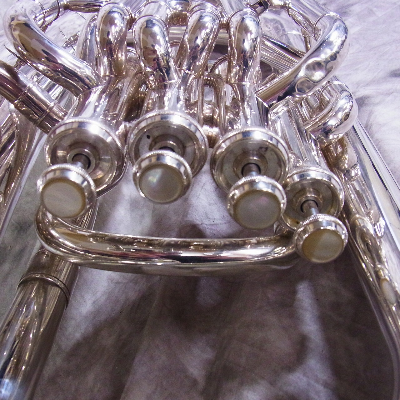 実際に弊社で買取させて頂いた★YAMAHA/ヤマハ ユーフォニアム YEP-321S 銀メッキ仕上げ 日本製の画像 5枚目