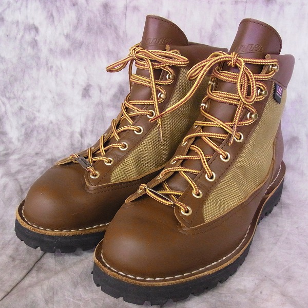 実際に弊社で買取させて頂いたDanner/ダナー DANNER LIGHT/ダナーライト 30440 GORE-TEX/US9 