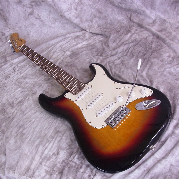実際に弊社で買取させて頂いた★BUSKER'S/バスカーズ ストラトシェイプ エレキギター サンバースト