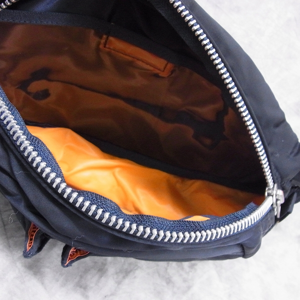 実際に弊社で買取させて頂いたHEAD PORTER/ヘッドポーター TANKER ORIGINAL/タンカーオリジナル OVAL WAIST BAG/オーバルウエストバッグ 622-0027の画像 5枚目