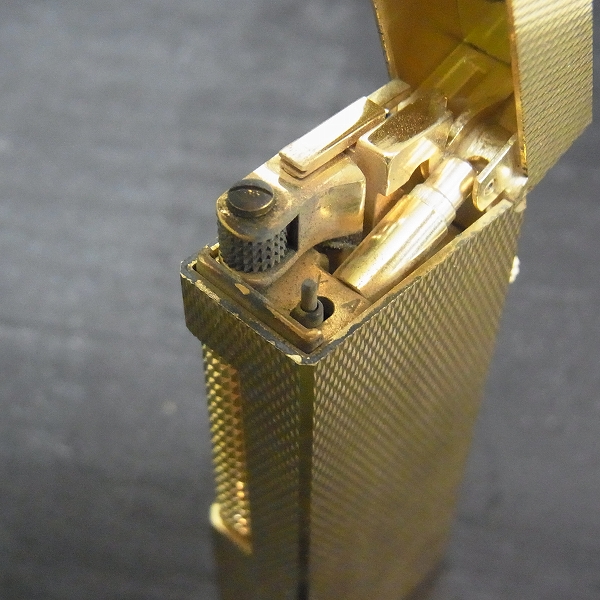 実際に弊社で買取させて頂いたdunhill/ダンヒル バーレイ ローラーガスライター ゴールド/RL1401の画像 3枚目