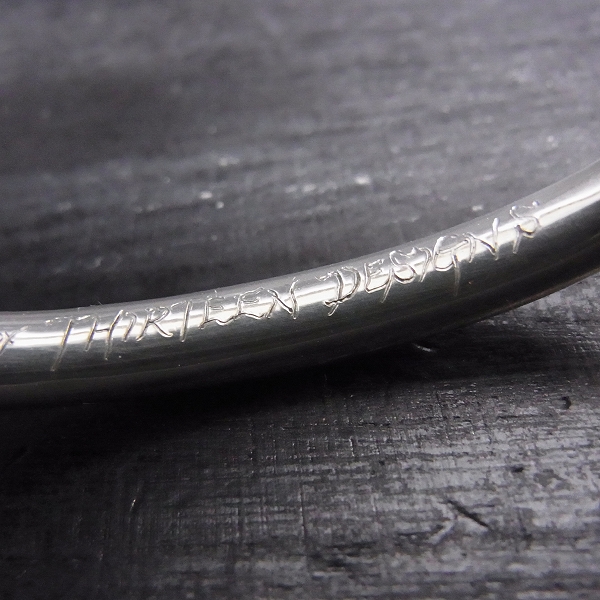 実際に弊社で買取させて頂いたTHIRTEEN DESIGNS/サーティーンデザインズ スカルツーフェイスバングル ブレスレットの画像 7枚目