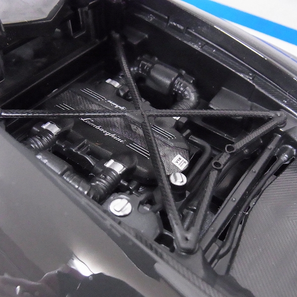 実際に弊社で買取させて頂いたMaisto/マイスト LAMBORGHINI/ランボルギーニ スペシャルエディション  センテナリオ 1/18の画像 4枚目