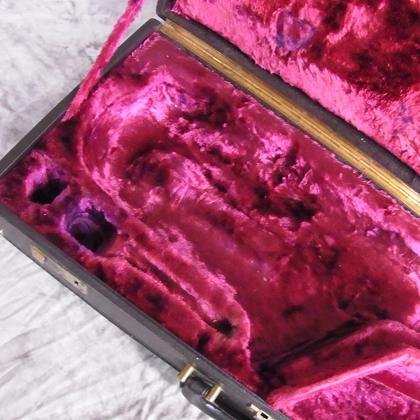 実際に弊社で買取させて頂いたSELMER/セルマー SUPER ACTION SERIE Ⅱ 2 用 ハードケース アルトサックス用の画像 3枚目