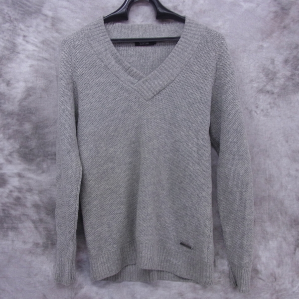 実際に弊社で買取させて頂いたBURBERRY BLACK LABEL/バーバリーブラックレーベル　プレート付 Vネック ウールニットセーター D1N93-653-04/3