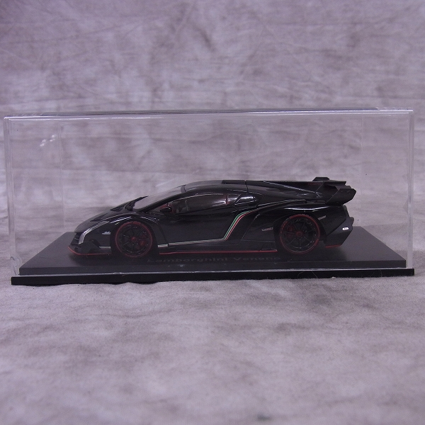 実際に弊社で買取させて頂いた京商/KYOSHO LAMBORGHINI/ランボルギーニ Veneno/ヴェネーノ1/43 KS05571BKRの画像 2枚目