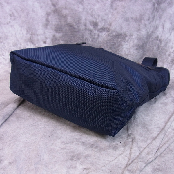 実際に弊社で買取させて頂いたTUMI/トゥミ SHIPS別注 カジュアル デイ トートバッグ LIMITED 26196NVSの画像 3枚目