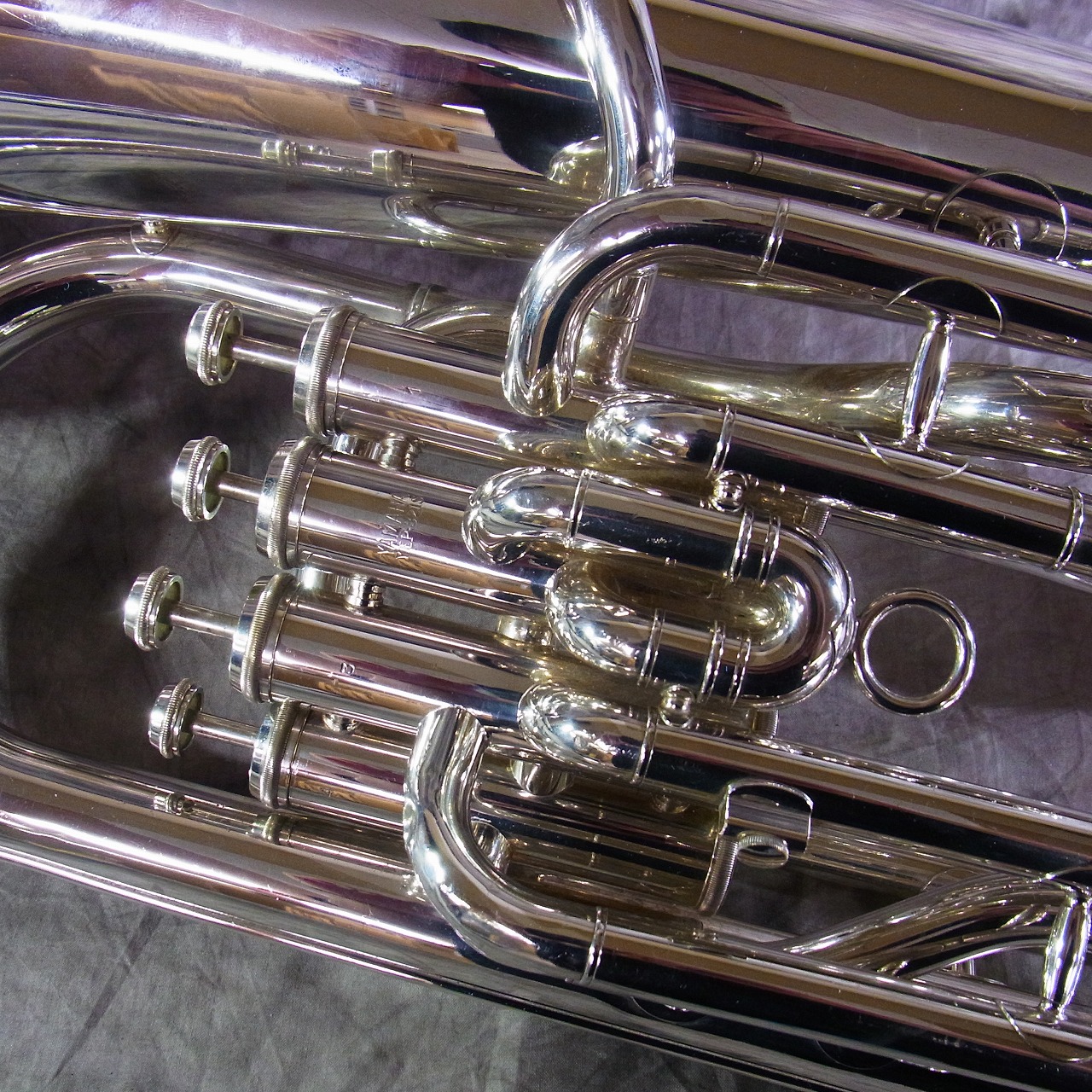 実際に弊社で買取させて頂いた★YAMAHA/ヤマハ ユーフォニアム YEP-321S 銀メッキ仕上げ 日本製の画像 2枚目