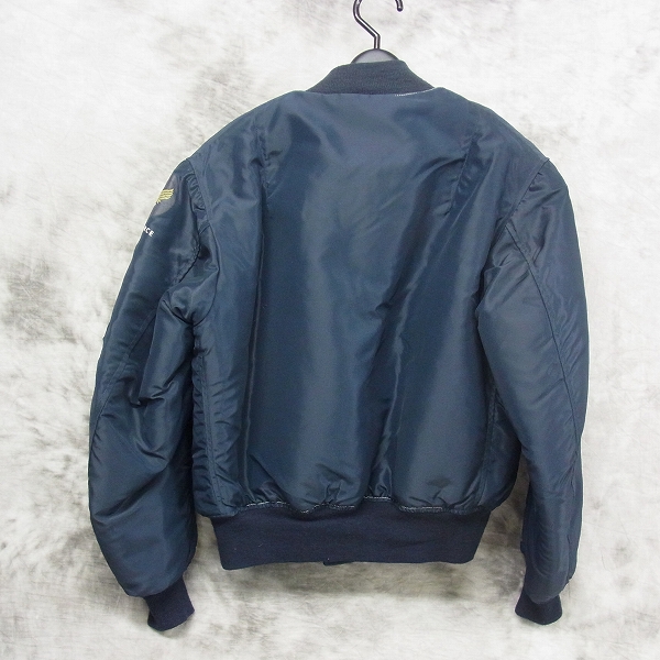 実際に弊社で買取させて頂いたBUZZ RICKSON'S/バズリクソンズ  MA-1  フライトジャケット  B-15C M13260 BR11315 size36の画像 1枚目